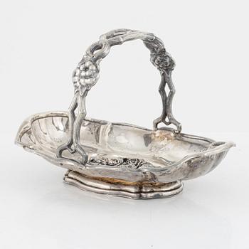 Gustaf Theodor Folcker, konfektkorg, silver, Stockholm 1857.