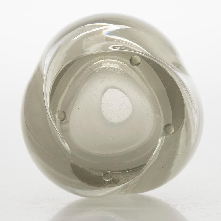 Gunnel Nyman, vas, modell "GN 35", signerad G. Nyman Nuutajärvi Notsjö -53.