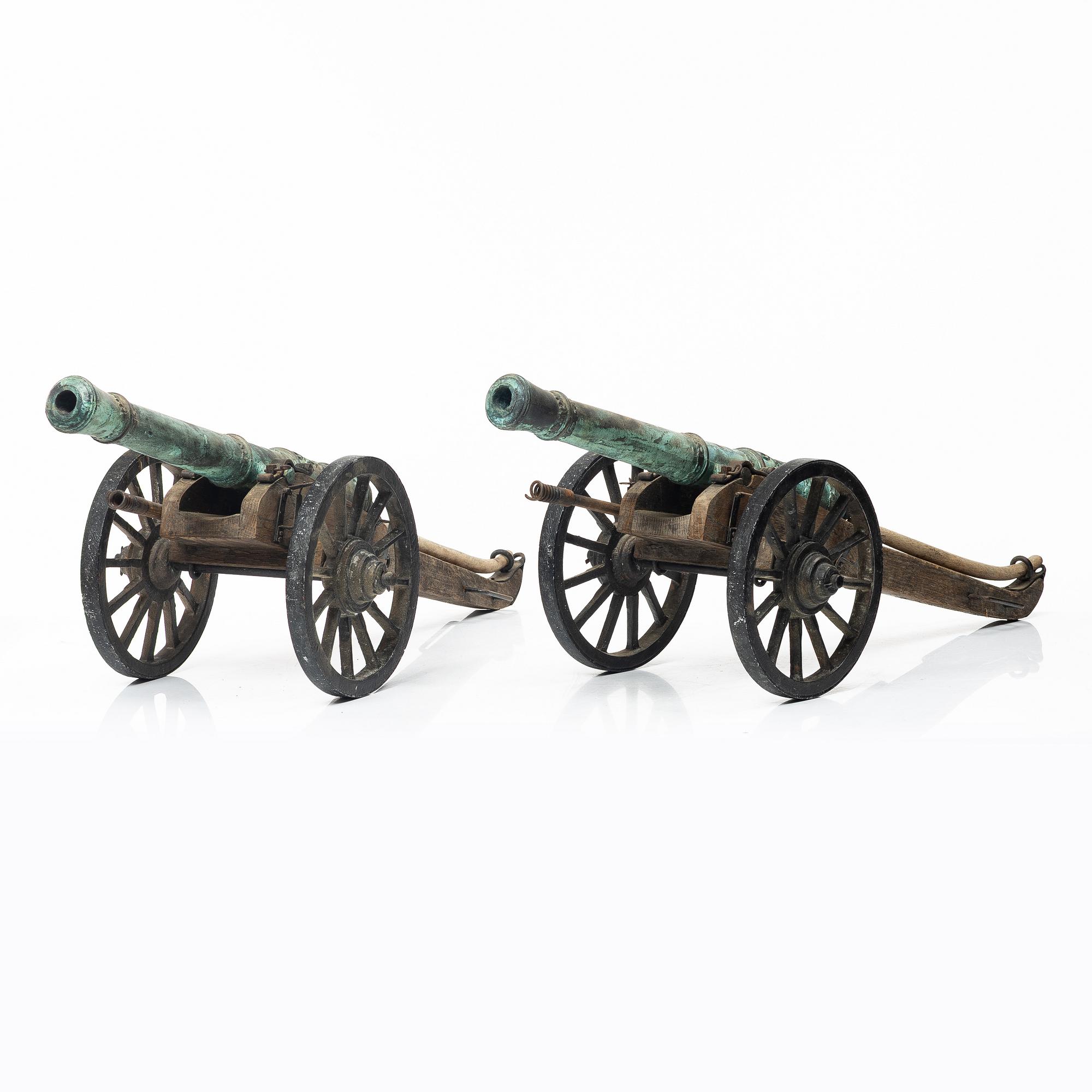Modellkanoner ett par, 1900-tal.