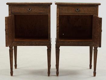 SÄNGBORD, ett par, Ferdinand Lundquist & Co, Göteborg, 30/40-tal.