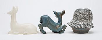 Two Gunnar Nylund stoneware figures, a deer and an owl's head, Rörstrand.