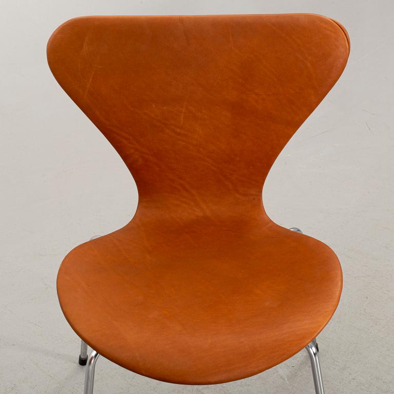 ARNE JACOBSEN, stolar 6 st, "Sjuan", Fritz Hansen, Danmark.