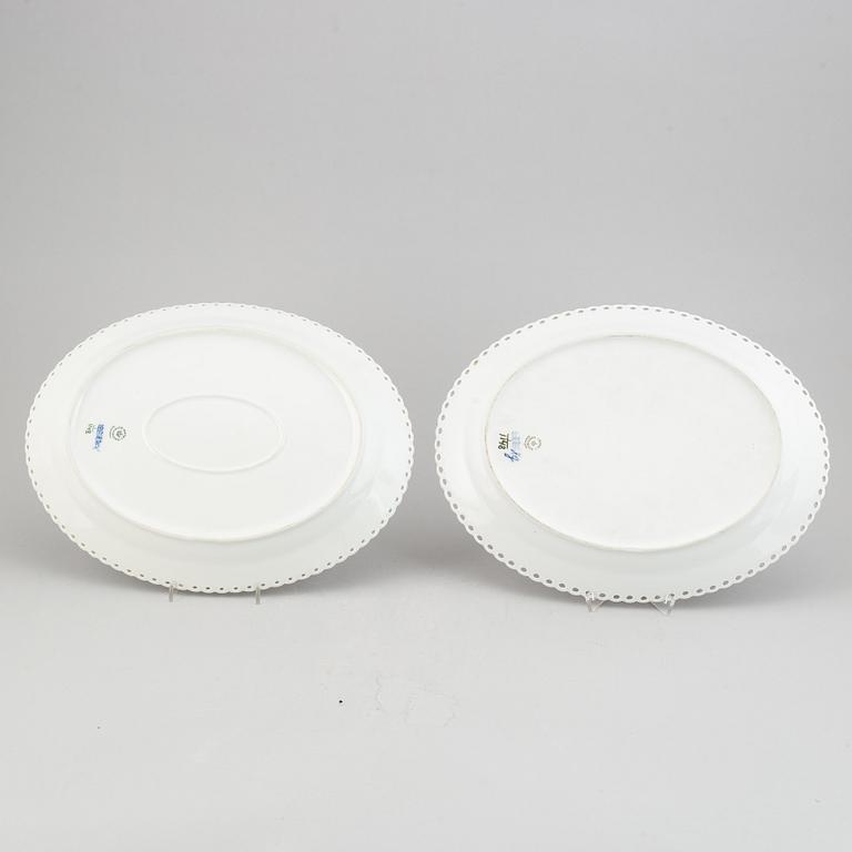 Two full lace oval platters, "Musselmalet" from Royal Copenhagen,