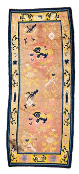 300. A RUG, a semi-antique Ningxia, ca 167,5 x 69,5 cm.