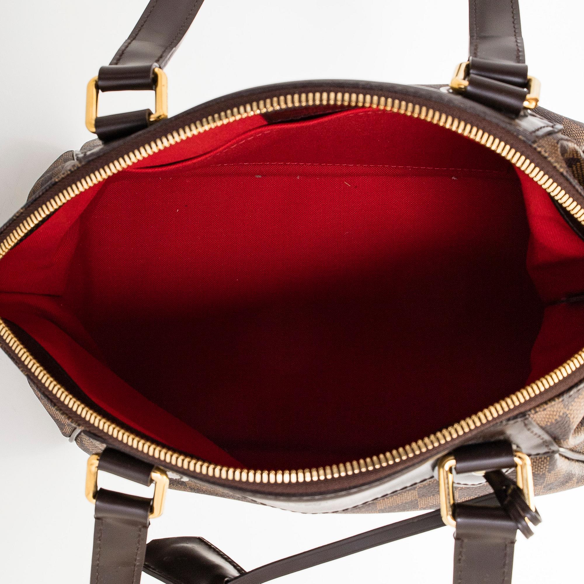 Louis Vuitton, a 'Verona PM' handbag.