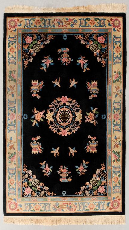 Rug China old approx. 282x183 cm.