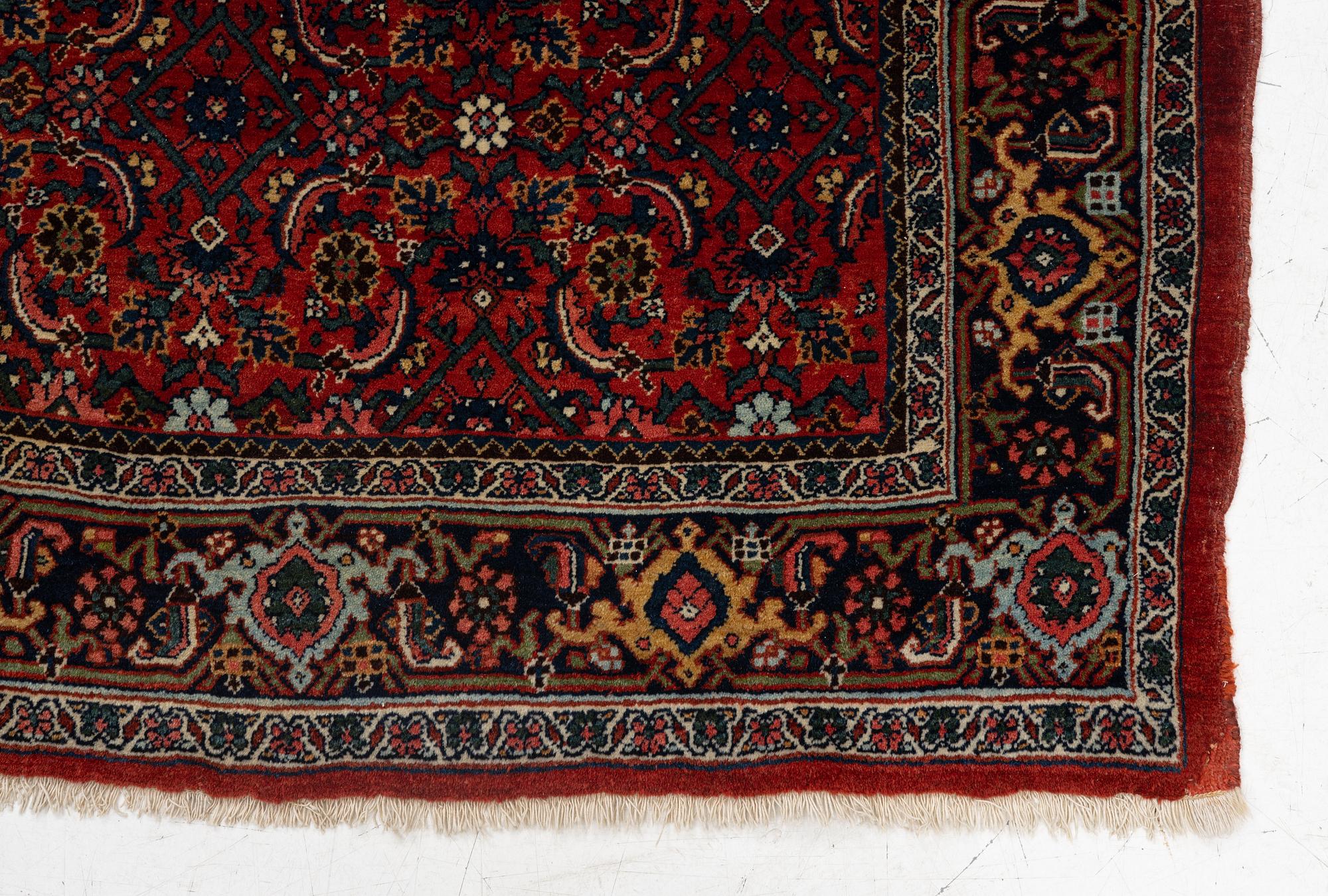 Carpet, oriental, approx. 198 x 138 cm.