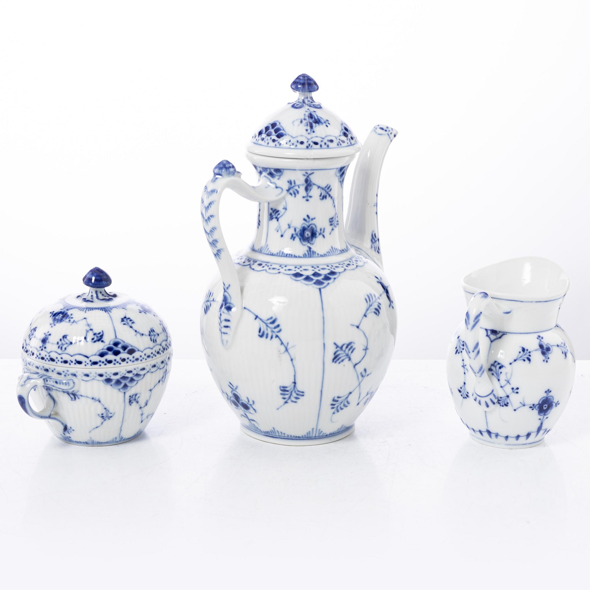 Kaffeservis, 8 delar, "Musselmalet helblonde", Royal Copenhagen, Danmark.