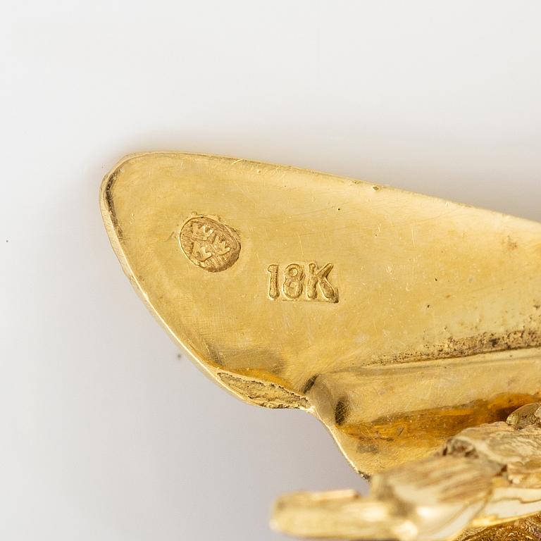 Brosch, i form av insekt 18K guld med emalj och briljantslipade diamanter.