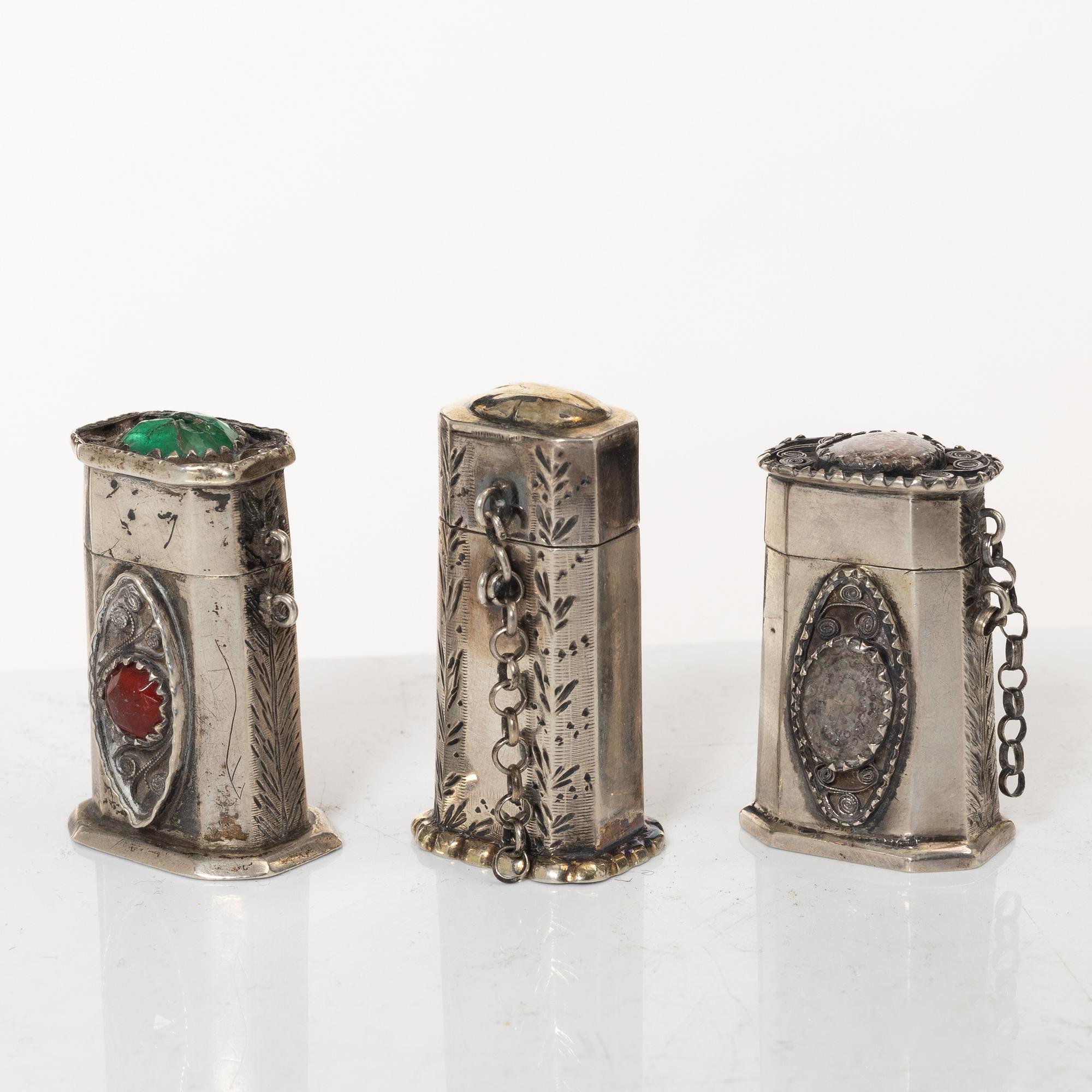 A set of three silver snuff boxes, incl by  Alexander Magnus Lundström, Visby 1840.