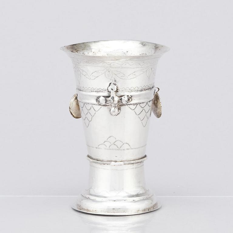 An 18th century silver beaker, unidentified makers mark.