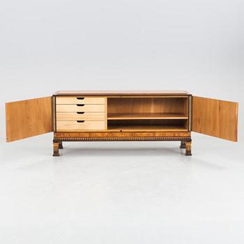 ERIK CHAMBERT, Sideboard, 1900-talets första hälft.