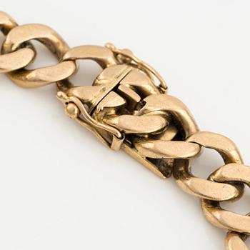 Bracelet 18K gold, curb link.