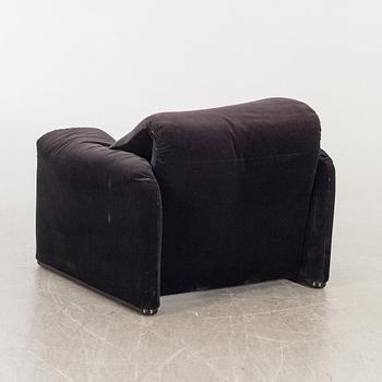 A late 20th century "Maralunga" VICO MAGISTRETTI lounge chair for Cassina.