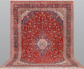 A Kashan carpet, ca 425 x 297 cm.