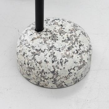 Shane Schneck, sidobord, 2 st, "Bowler", Hay.