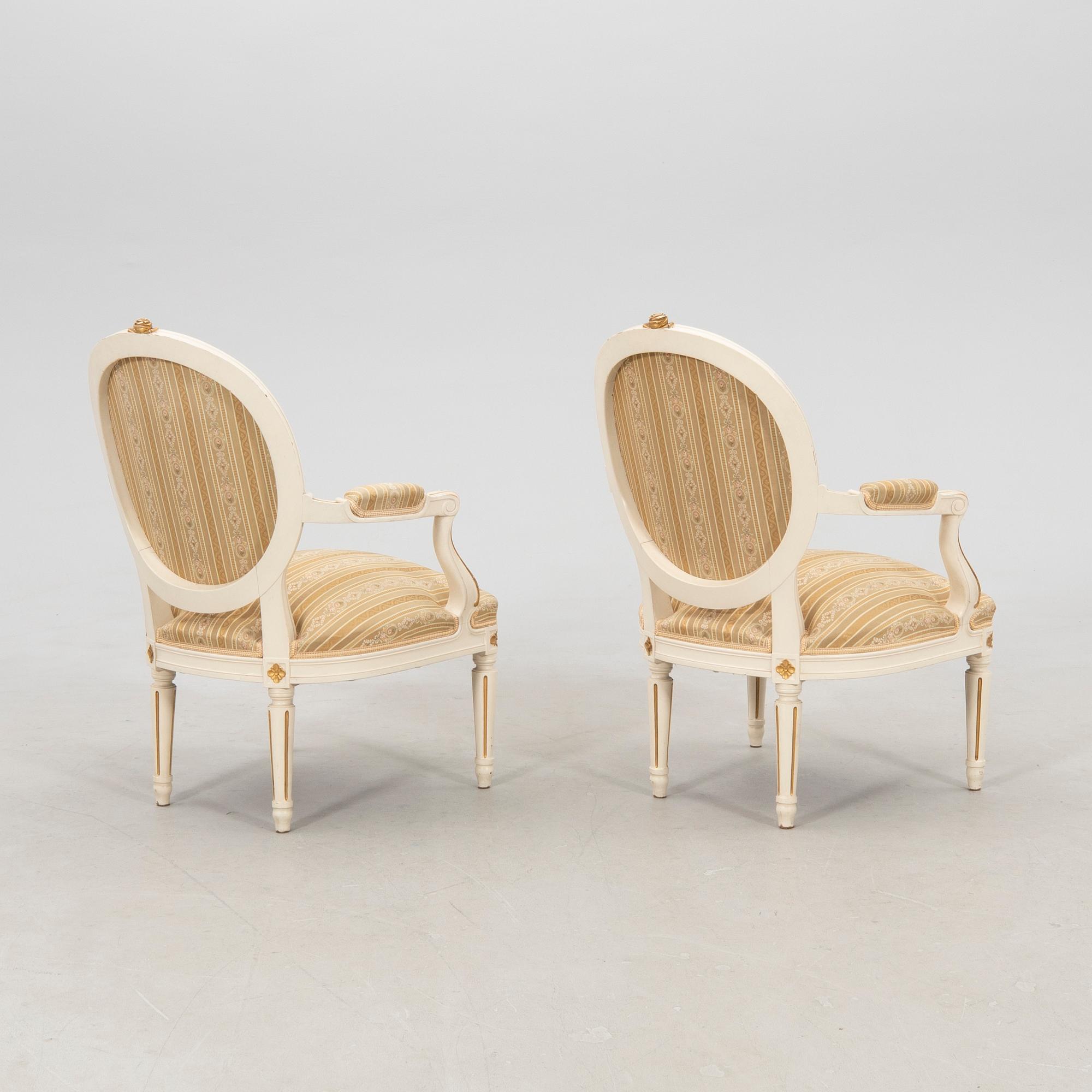 Armchairs, a pair in Gustavian style by Johan Ekman, second half of the 20th century.