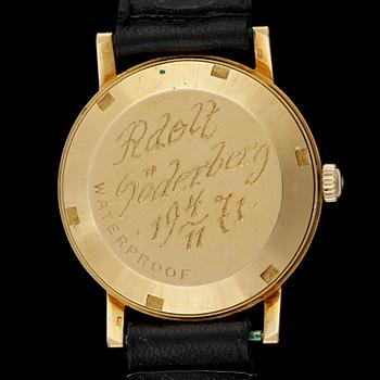 ARMBANDSUR, herr, 14K guld, Omega, automatisk, 1970-tal. Total vikt ca 44 gram.