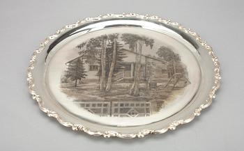 BRICKA, silver, Auran Kultaseppä Oy, Åbo 1957. Vikt 711 g.