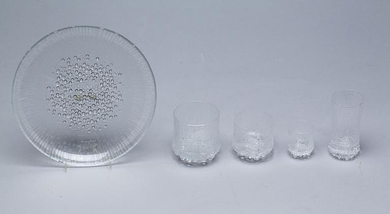 SERVIS, glas, 44 delar, "Ultima Thule" formgiven av Tapio Wirkkala för Iittala, Finland. 1900-talets mitt.