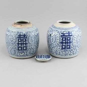 BOJANER, 2 st, porslin, Kina, 1800-tal.