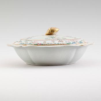 TERRIN, porslin, Kina, 1800-talets mitt.