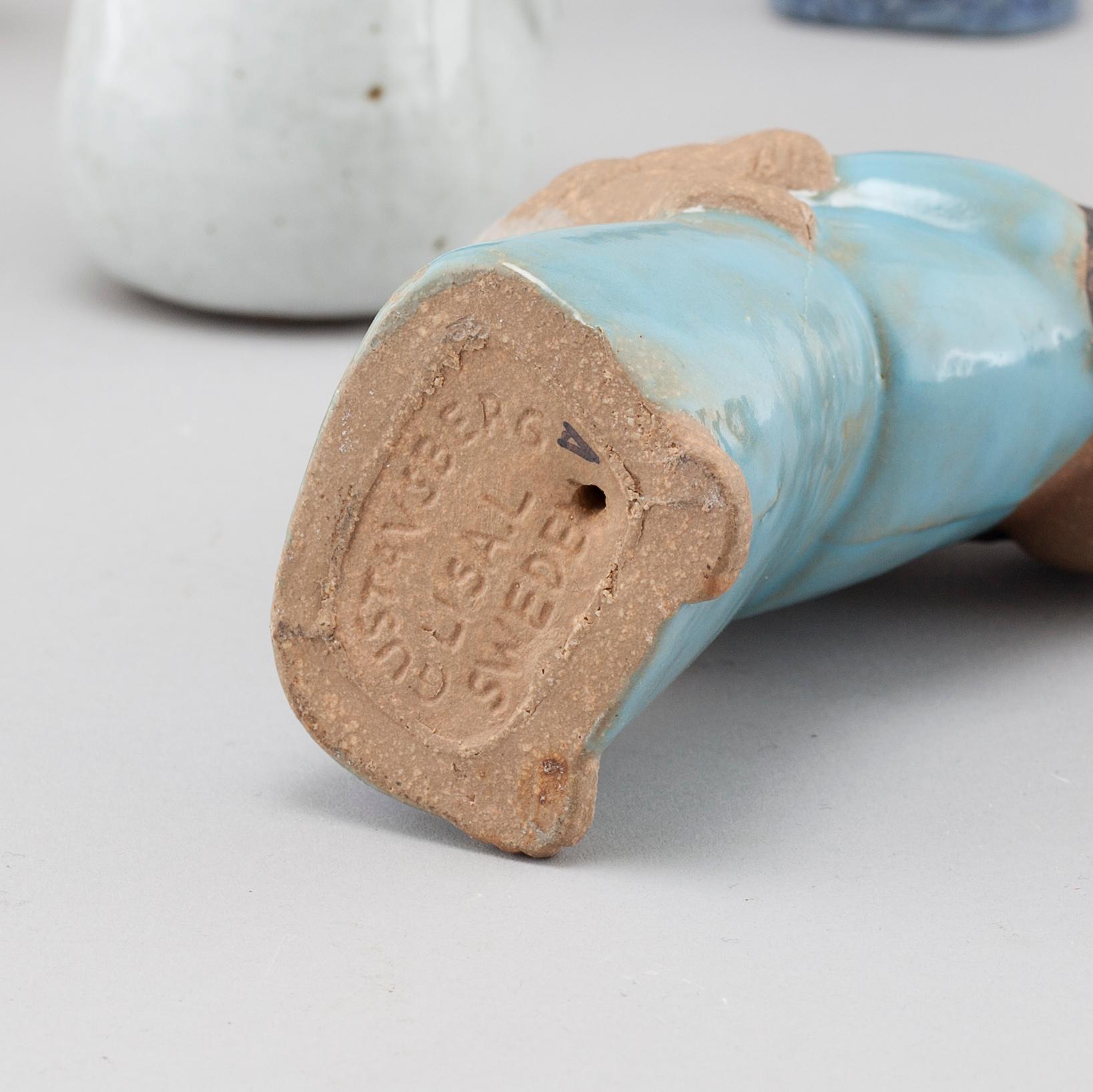 LISA LARSON, figuriner, stengods, 8 st, "All världens barn", Gustavsberg.