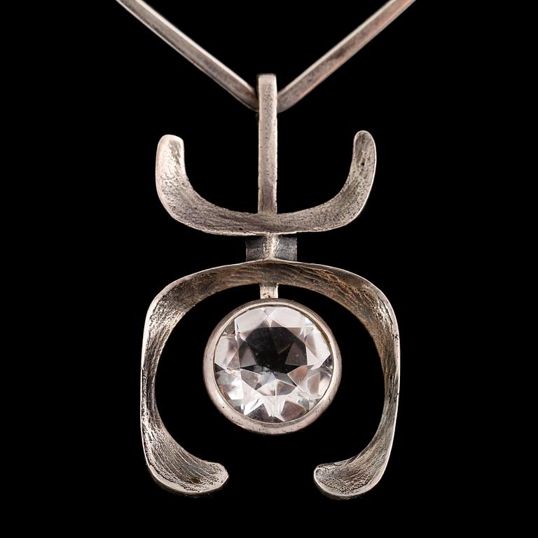 COLLIER, silver och sterlingsilver, hänge BJK Stockholm 1974.