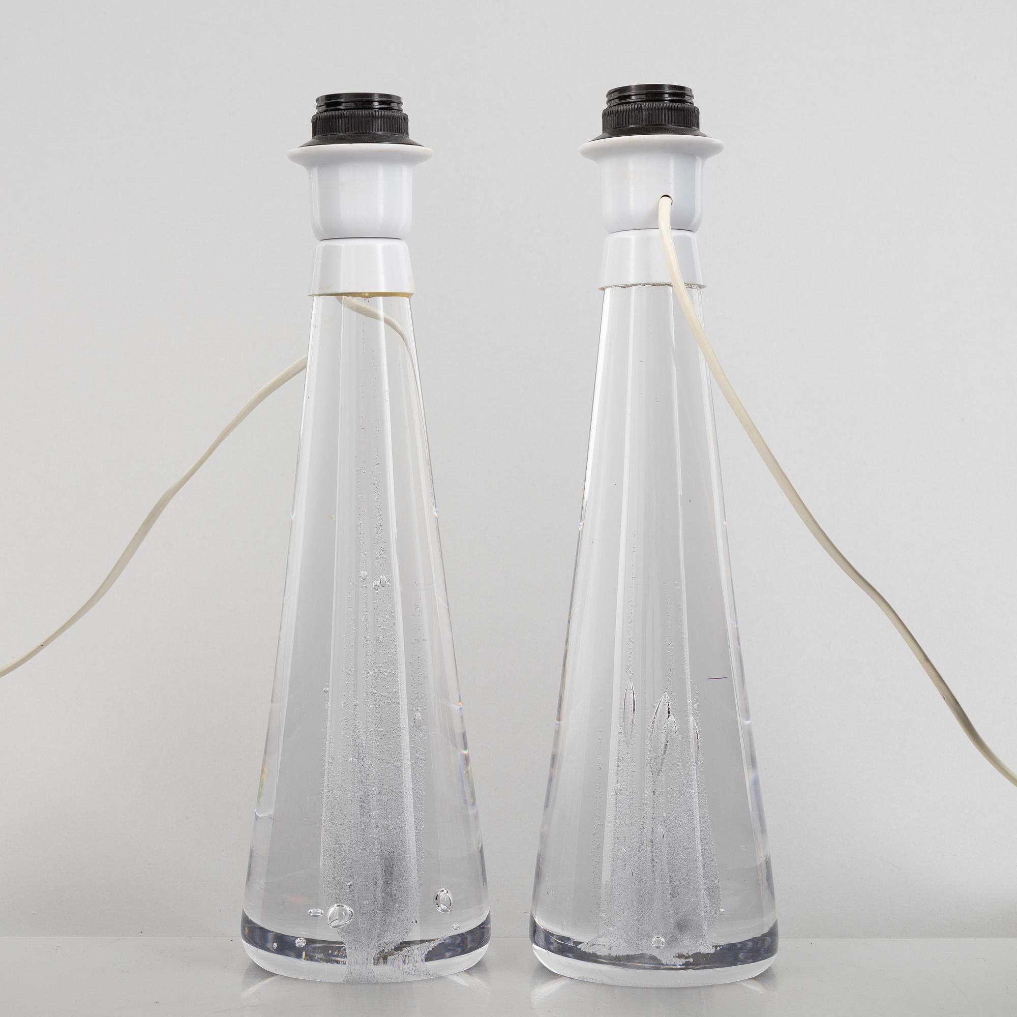 Vicke Lindstrand, bordslampor, ett par, Kosta.