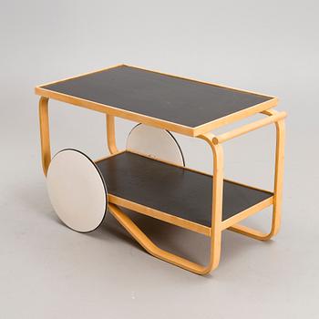 ALVAR AALTO, tarjoiluvaunu, malli 901, Artek 1900-luvun puoliväli.