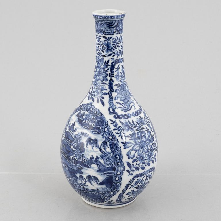 Vas, kompaniporslin, Kina, Qianlong (1736-95).