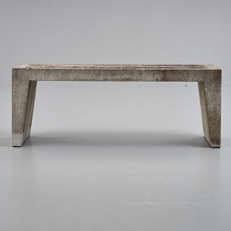 Stina Lindholm, a contemporary bench, 'Pilgårds', Skulpturfabriken.