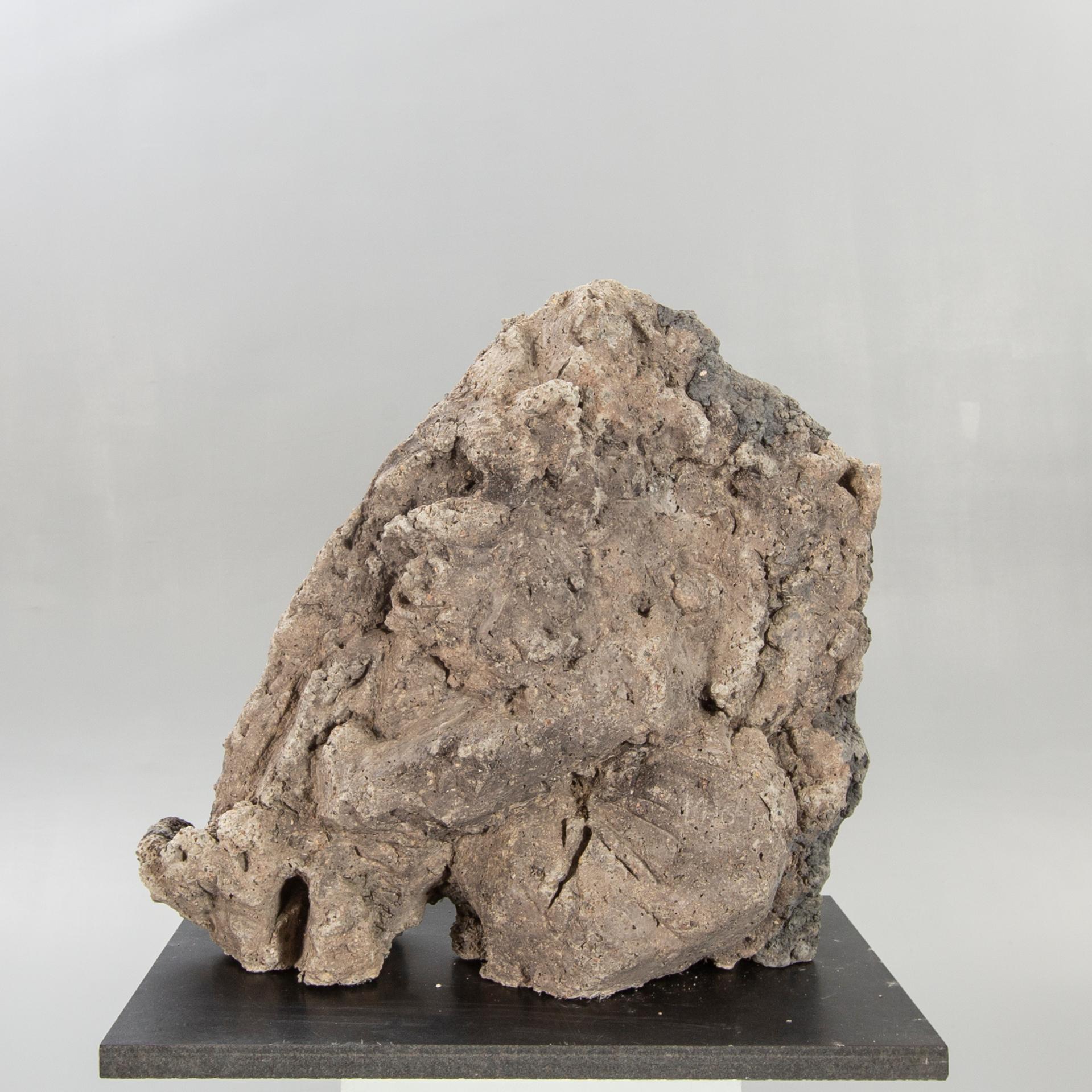 Marilyn Hamilton Gierow, skulptur signerad, cement.