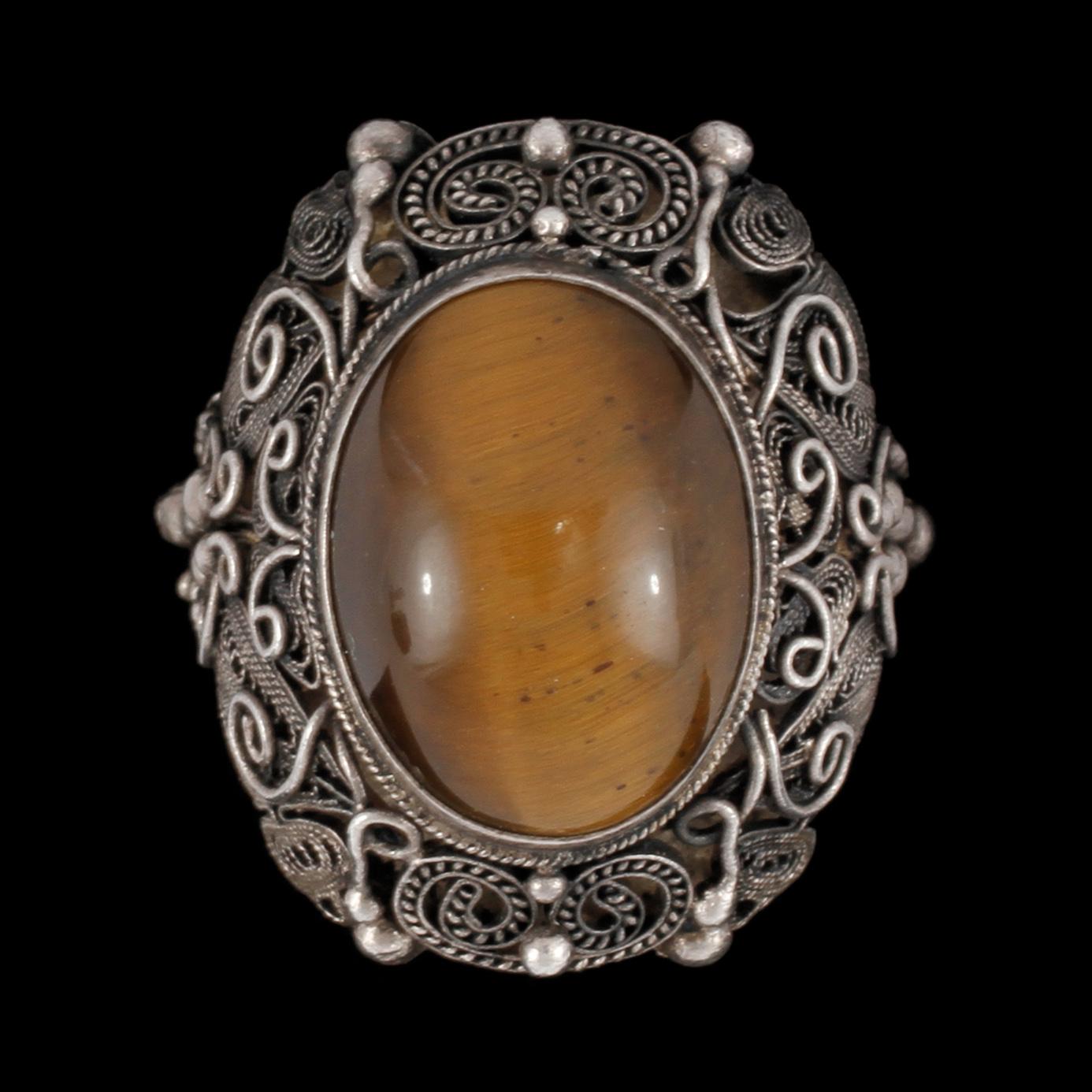 ARMLÄNK samt RING, silver med cabochonslipat tigeröga, 1900-talets andra hälft.
