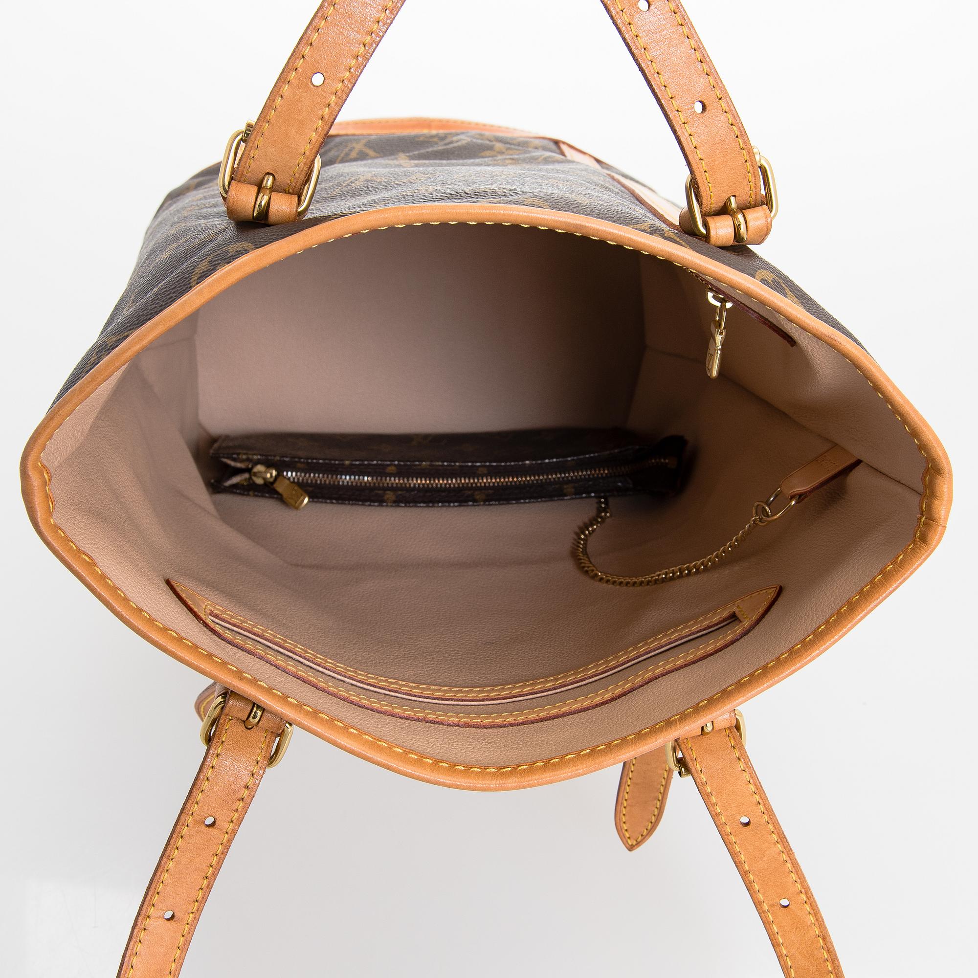 Louis Vuitton, A Monogram 'Bucket' Bag with pochette.