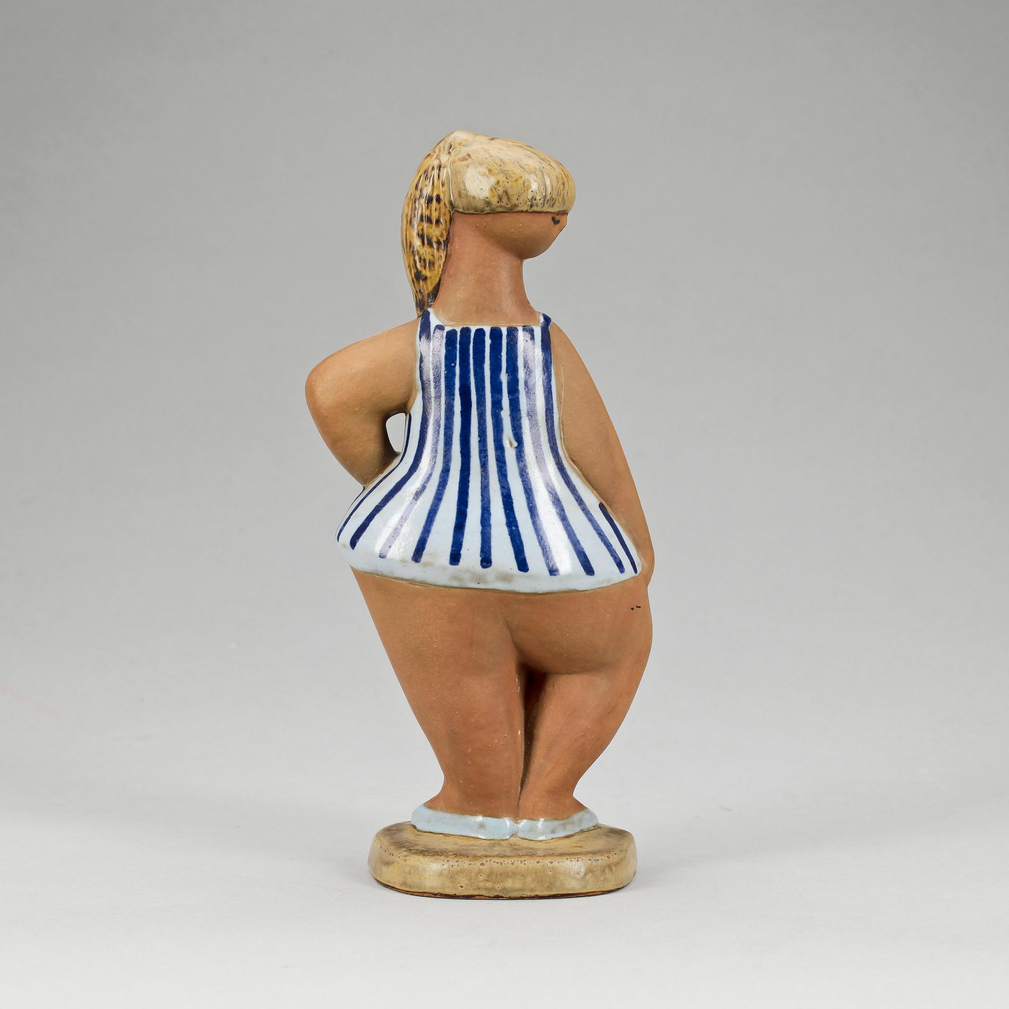 FIGURIN, keramik, "Dora", Lisa Larson, Gustavsberg, 1900-talets andra hälft.