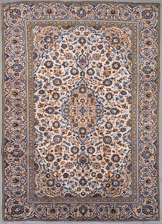 A carpet from Yazd, around 318 x 220 cm.