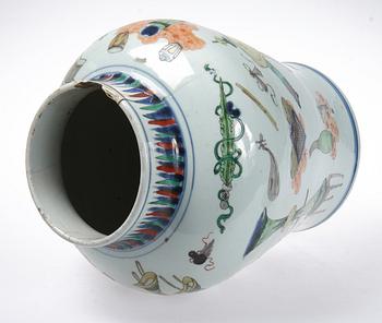 A Transitional wucai jar, 17th Century.