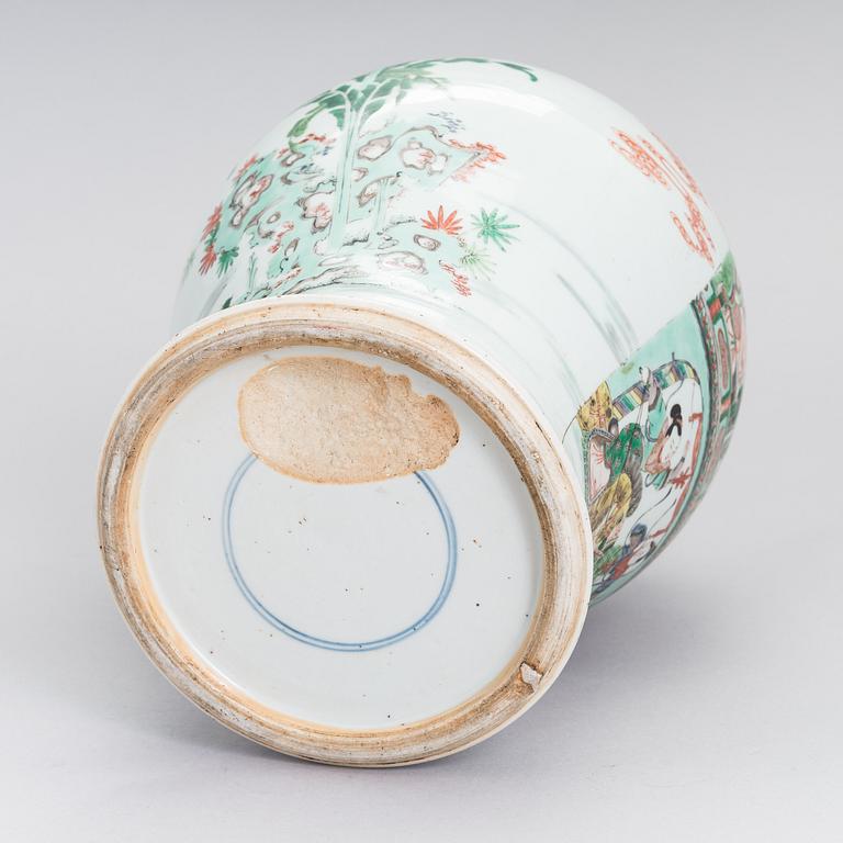 Vas, porslin, Kangxistil, sen Qingdynasti, 1800-tal.