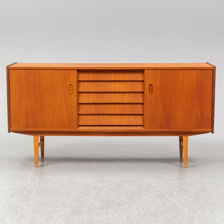 SIDEBOARD, teak, 1950-60-tal.