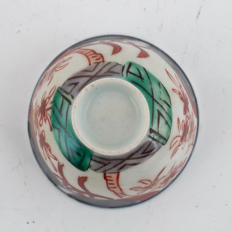 Kopp med fat, porslin, Japan, Edo, 1700/1800-tal.
