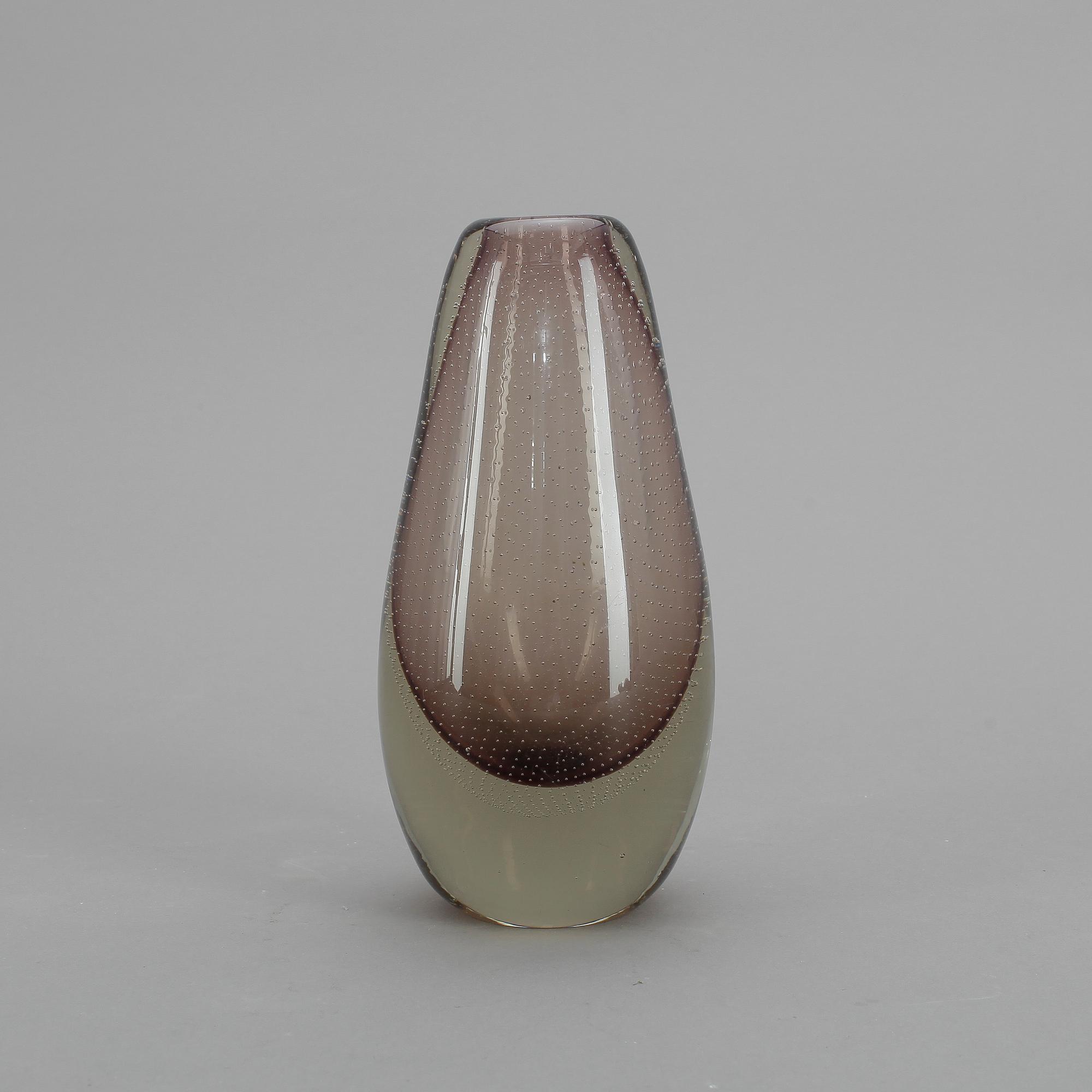 VAS, glas, Gunnel Nyman, Nuutajärvi Notsjö, daterad 1947.