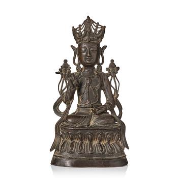922. A bronze sculpture of Boddhisattva, Ming dynasty (1368-1644).