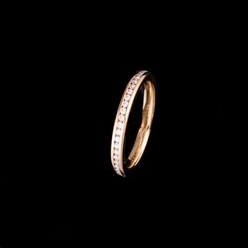 ALLIANSRING, 18K guld, diamanter. Georg Bunz. Vikt ca 3,8 g.