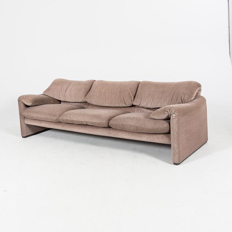 Vico Magistretti, sofa "Maralunga" for Cassina designed in 1973.