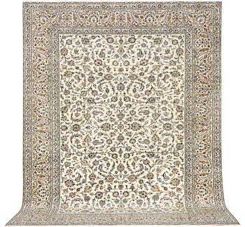 A Kashan carpet, c. 387 x 290 cm.