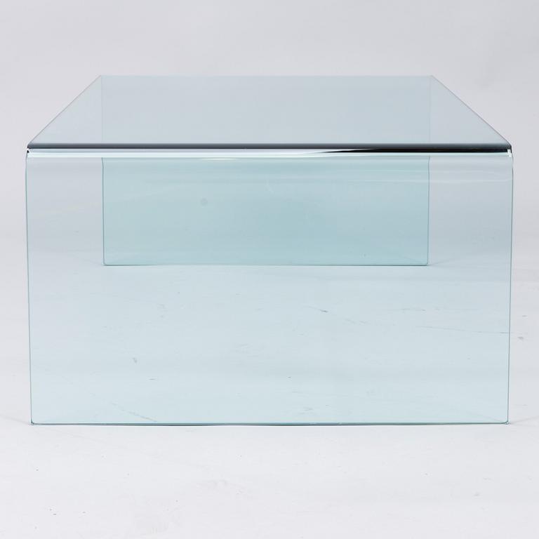 A 21 st century coffee table "Pont" for Lignet Roset.