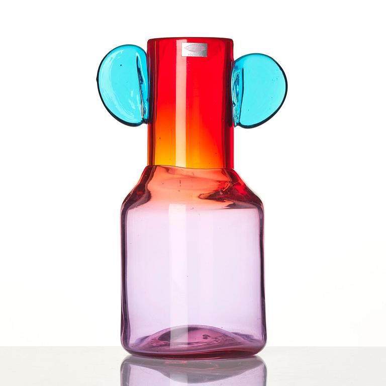 Oiva Toikka, a "Pompom" glass vase, Nuutajärvi, Notsjö, Finland, late 1960s.