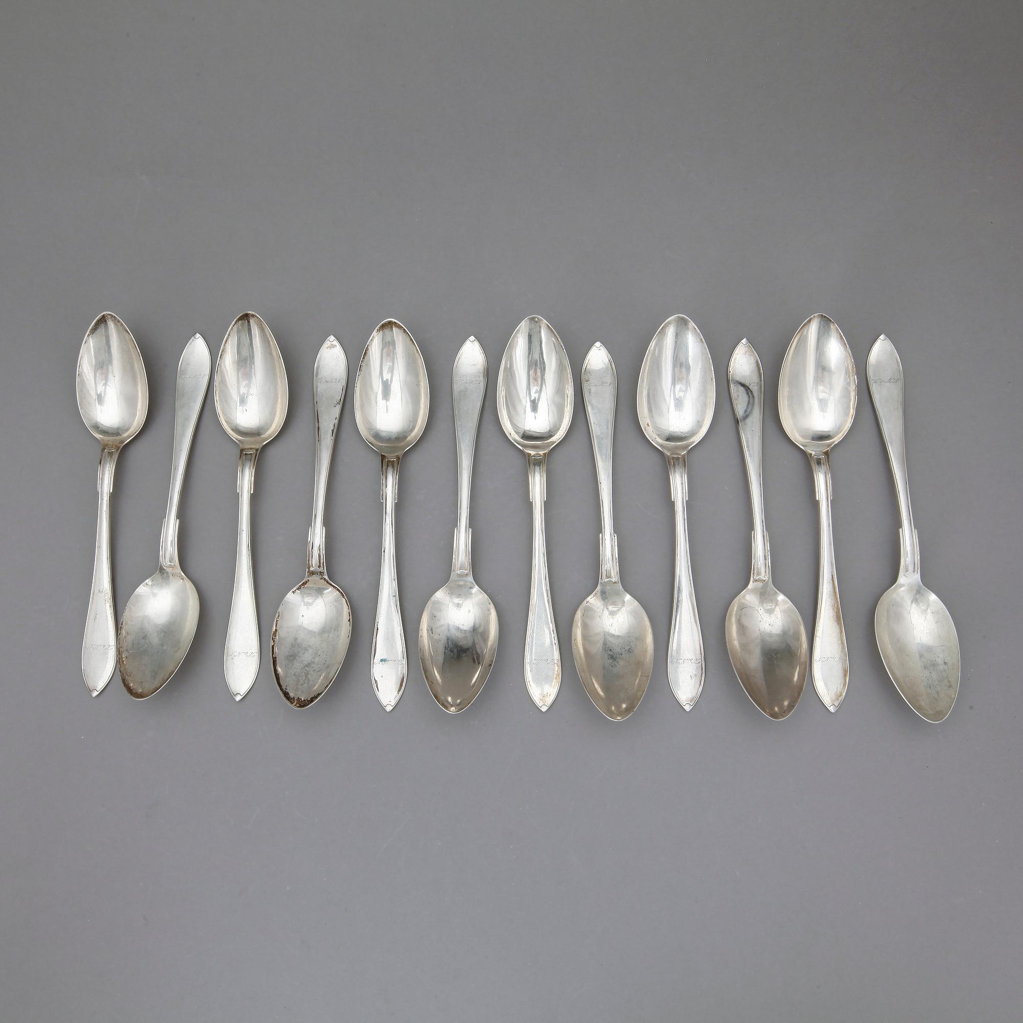BORDSSKEDAR, 11 delar, silver, Guldsmedsaktiebolaget, Sockholm, 1921. Tot vikt 661 gram.