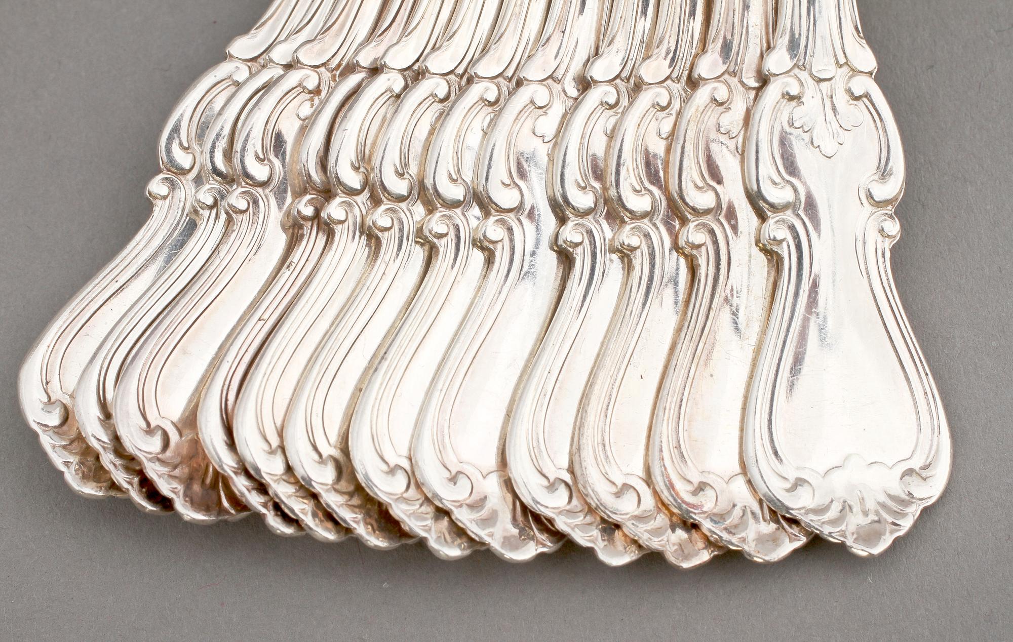 PARTI TESKEDAR, 43 st, silver, 1900-tal, bl a "Olga". Vikt 490 gram.